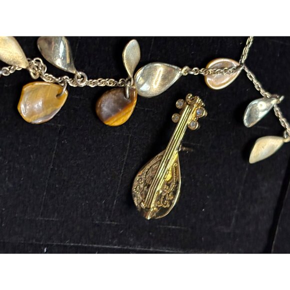 Vintage Jewelry Lot With Necklaces (Monet) Bracelets Earrings & Brooches Mixed M - Picture 7 of 16